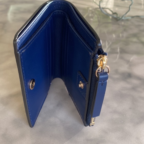 TORY BURCH “Peace”Mini Wallet - Picture 3 of 8